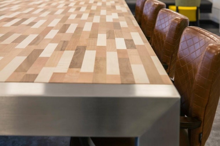 Maatwerk bartafel in Het Kwartier, Stolwijk